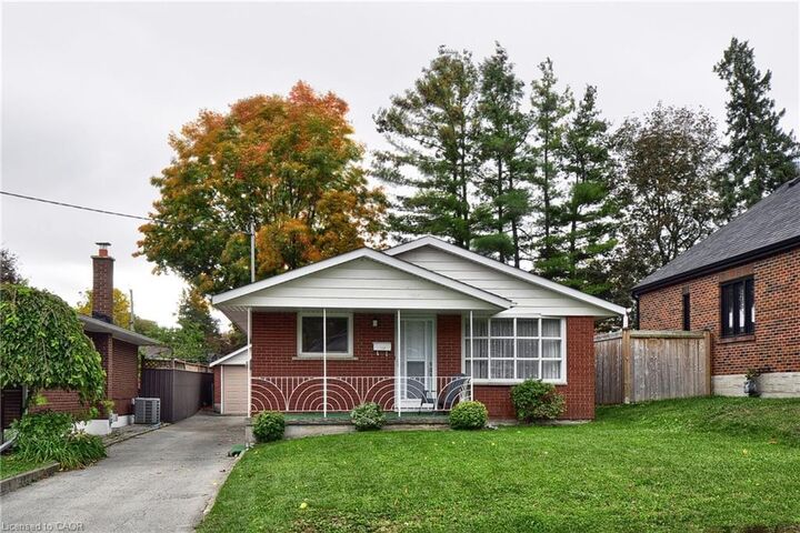 Property Photo:  113 First Avenue W  ON N1S 2B5 