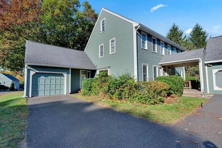 Property Photo:  34 Brookdale Circle 34  MA 01545 