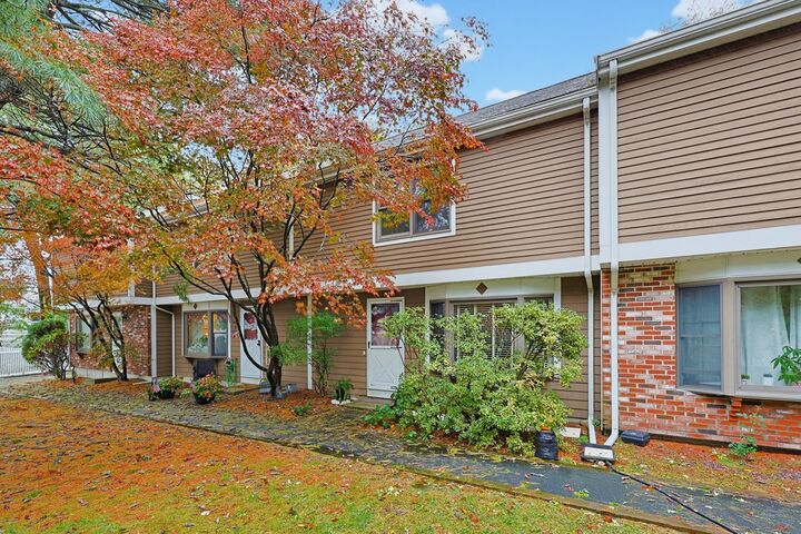 Property Photo:  14 Anderson Way 14  MA 02148 