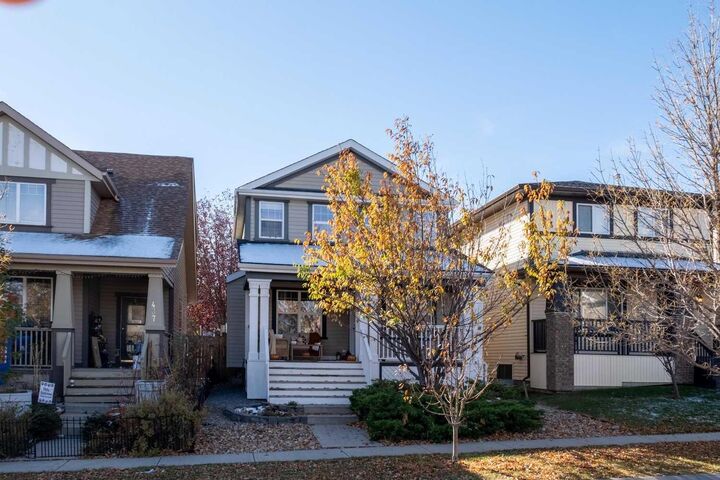 Property Photo:  441 Sagewood Drive SW  AB T4B 3N3 