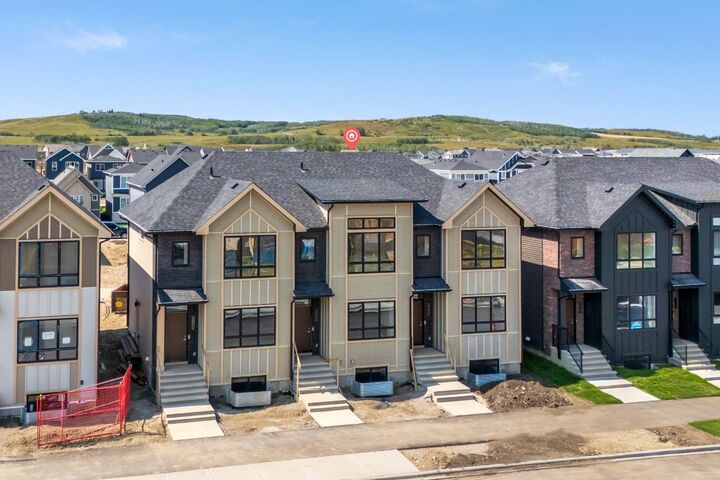Property Photo:  21522 Sheriff King Street SW  AB T2X 6R8 
