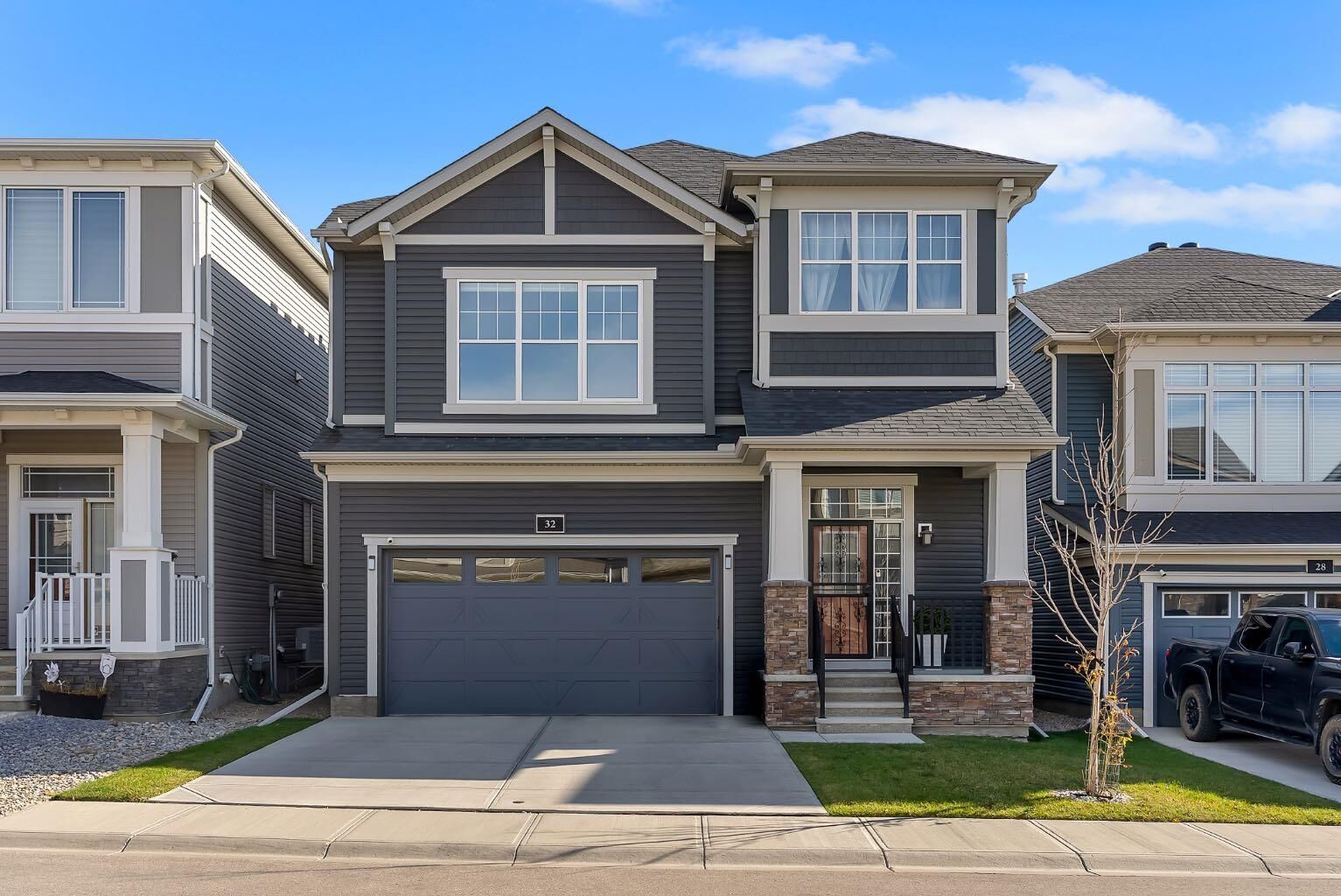 Property Photo:  32 Carrington Manor NW  AB T3P 0Z2 