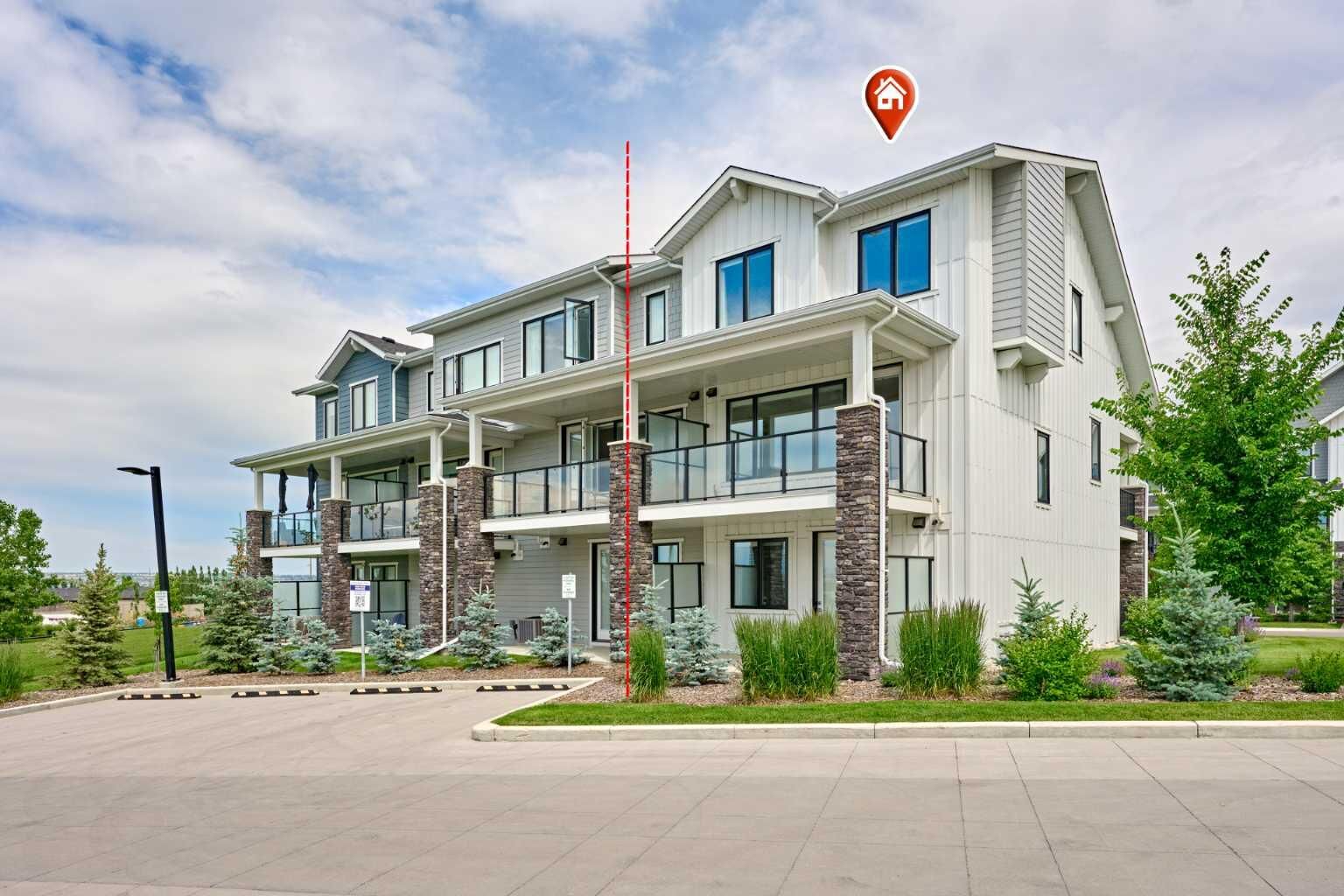 Property Photo:  102 Crestridge Common SW  AB T3B 6J5 