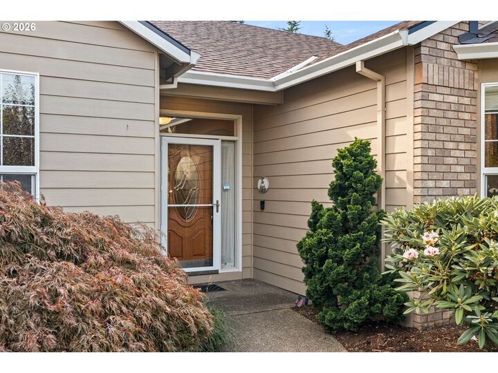 Property Photo: 17131 SE Manley St OR 97236
