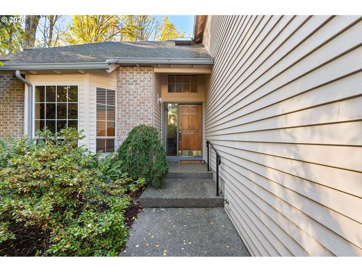 Property Photo: 11547 SW 56th Pl OR 97219