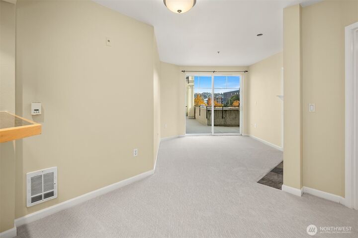 Property Photo:  1525 NW 57th Street 211  WA 98107 
