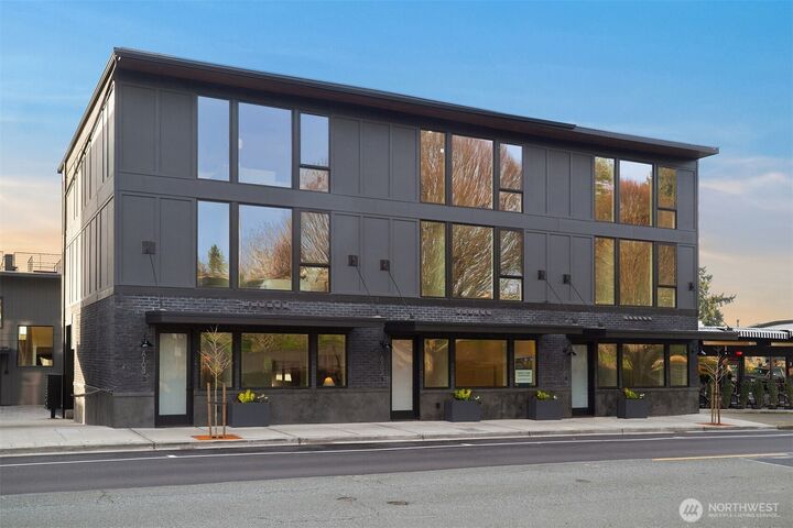 Property Photo:  614  5th Avenue S A103  WA 98020 