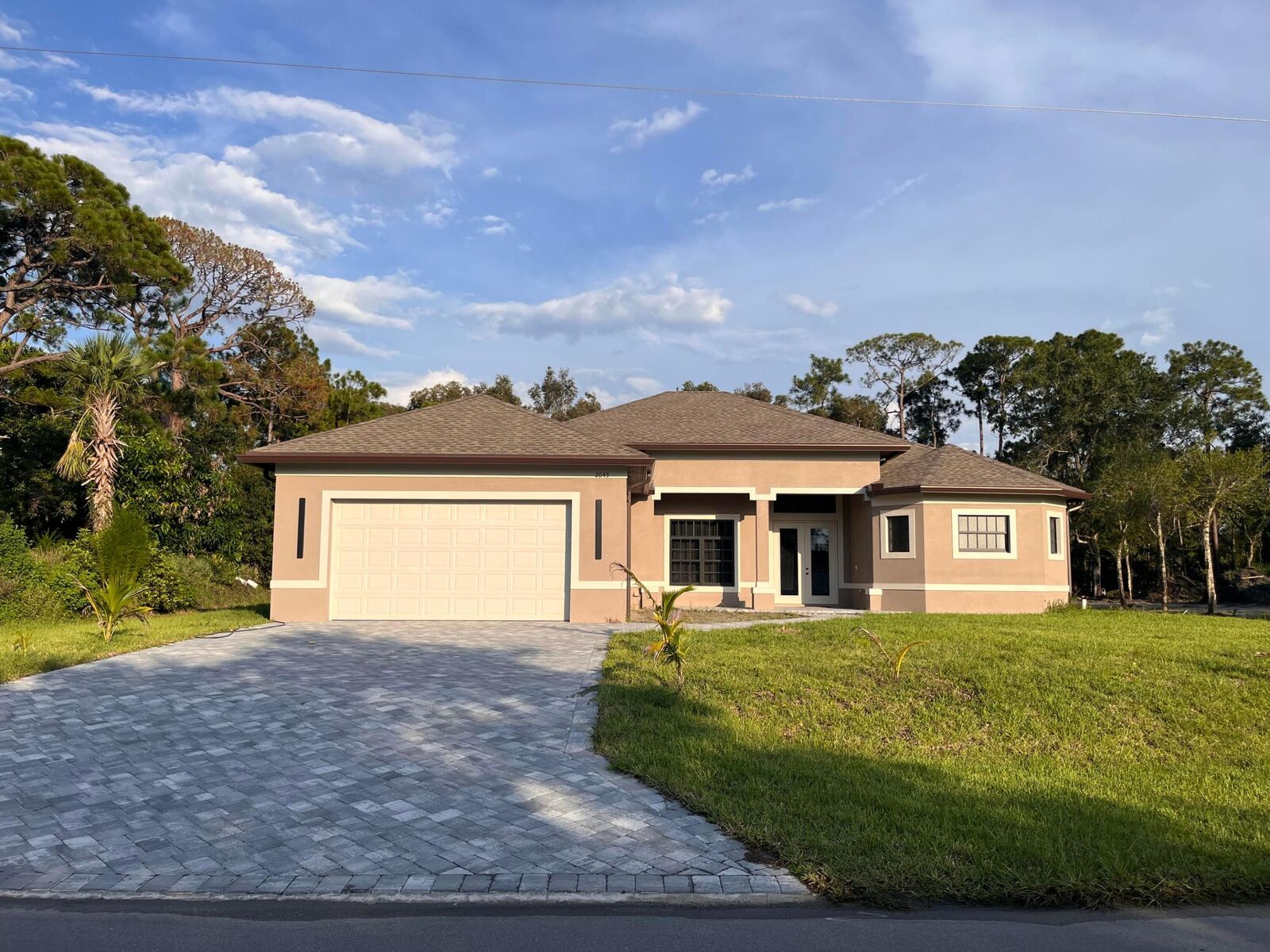 Property Photo: 2043 SW Brevity Terrace FL 34953