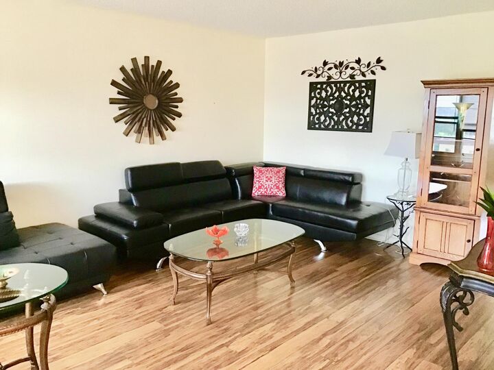 Property Photo: 542 Mansfield M FL 33434