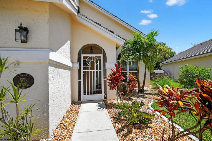 Property Photo: 7362 Ashley Shores Circle FL 33467