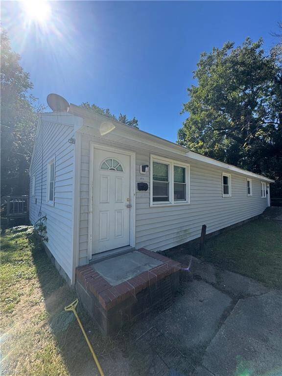 Property Photo: 3005 Oklahoma Ave B VA 23513