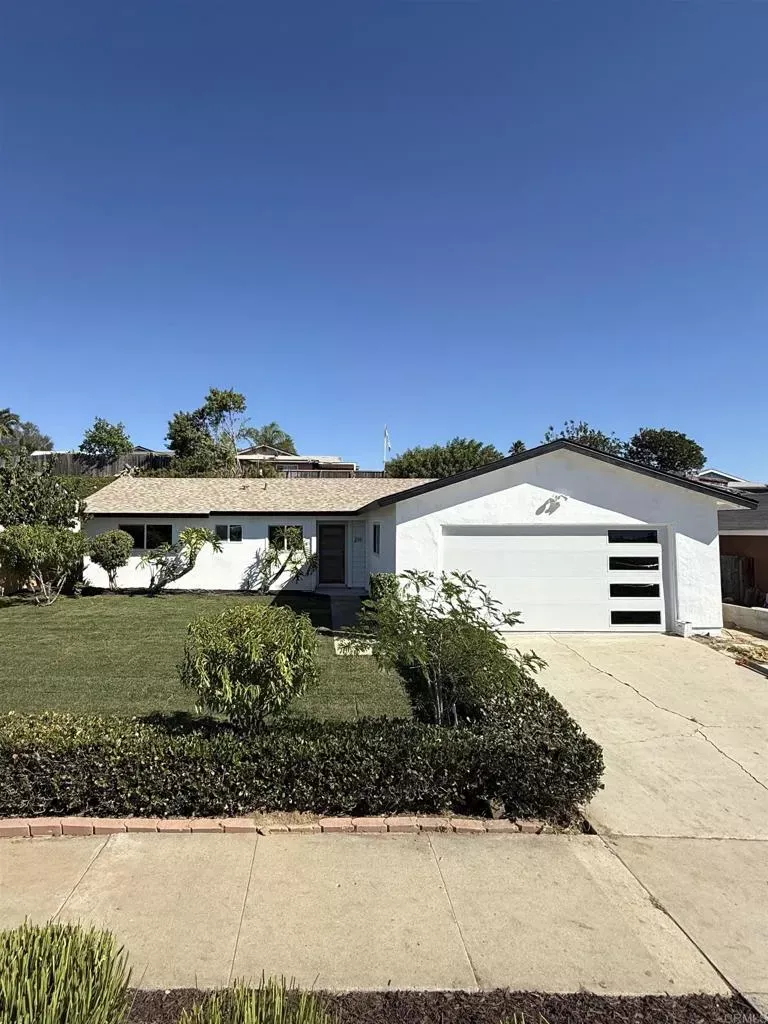 Property Photo:  630 Ann Street  CA 92057 