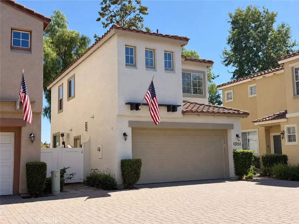 Property Photo:  230 Las Flores  CA 92656 