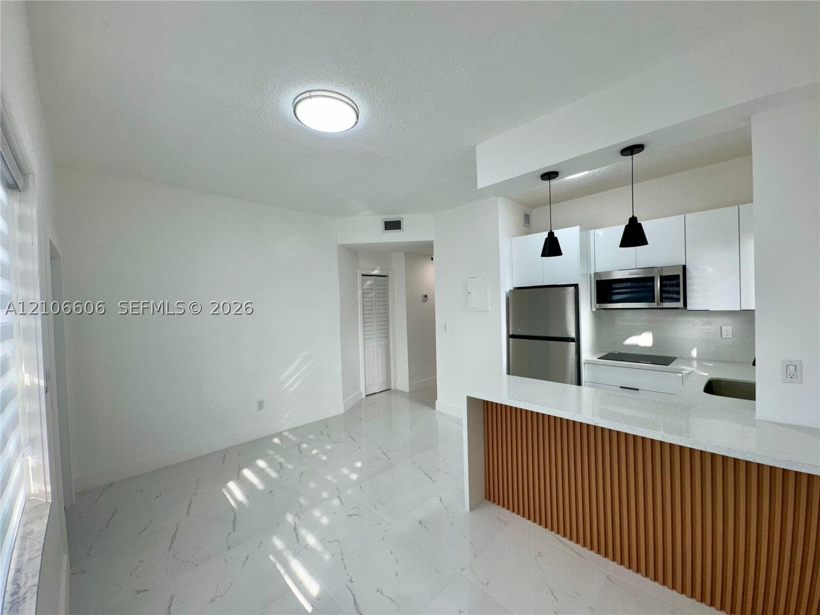 Property Photo:  421 NW 13th Ave B  FL 33125 