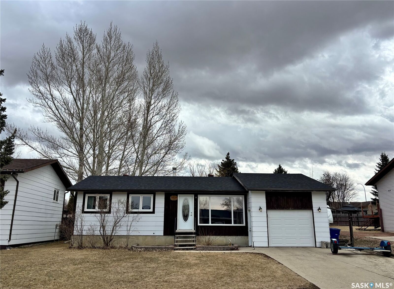 Property Photo:  141 Stewart Crescent  SK S0L 1S1 