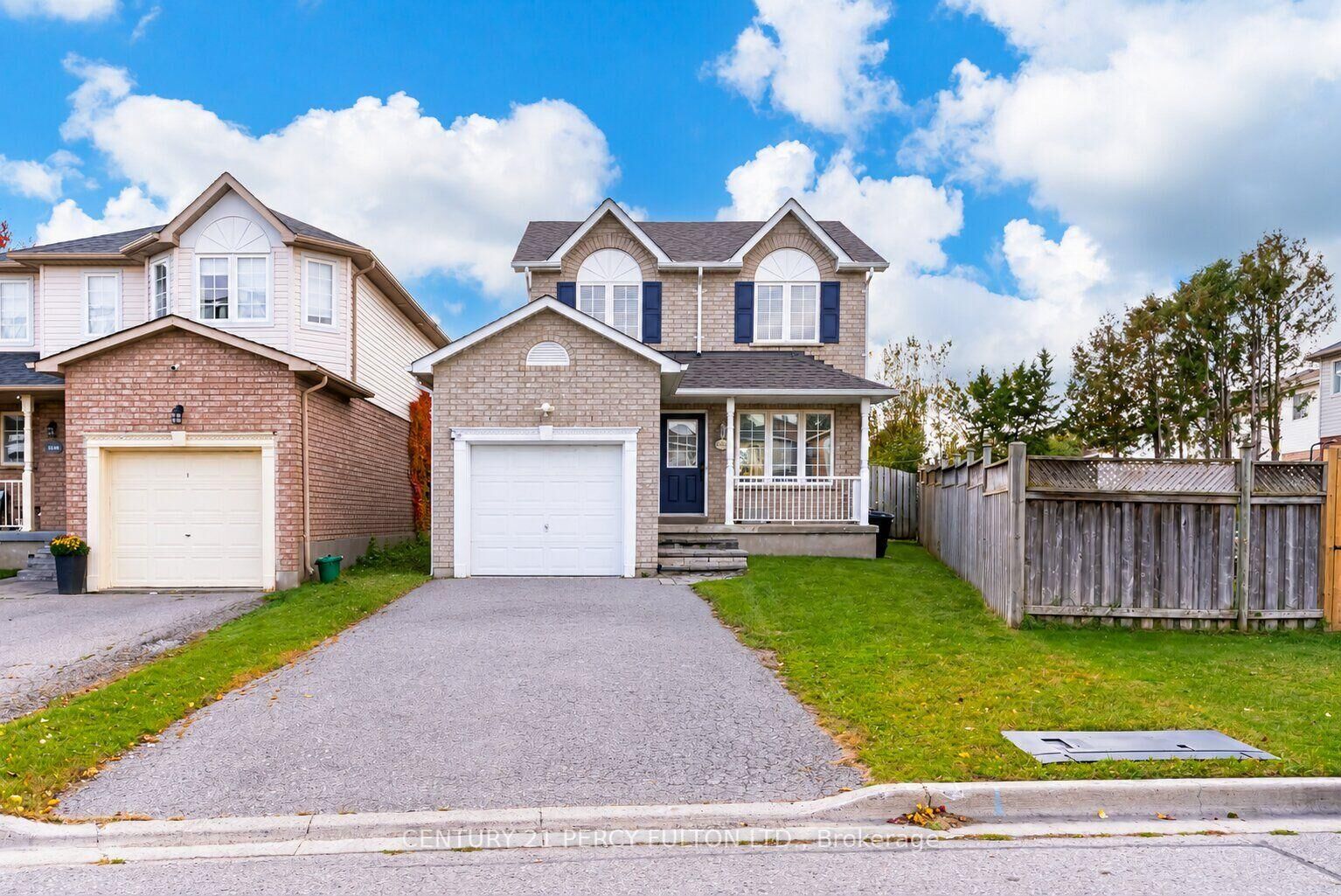 Property Photo: 1842 Dalhousie Crescent ON L1G 8C5