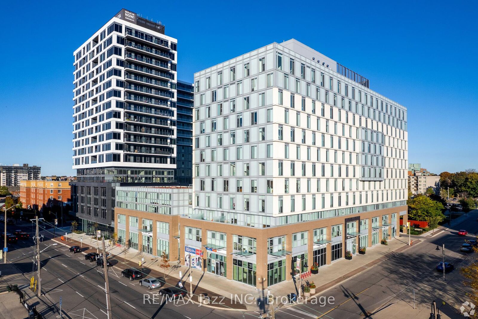 Property Photo: 100 Bond Street E 412 ON L1G 0E6