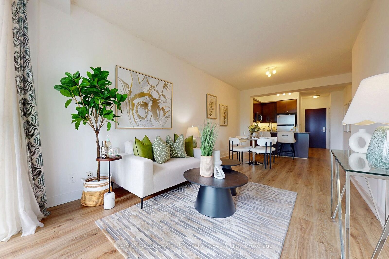 Property Photo: 50 Absolute Avenue 603 ON L4Z 0A8