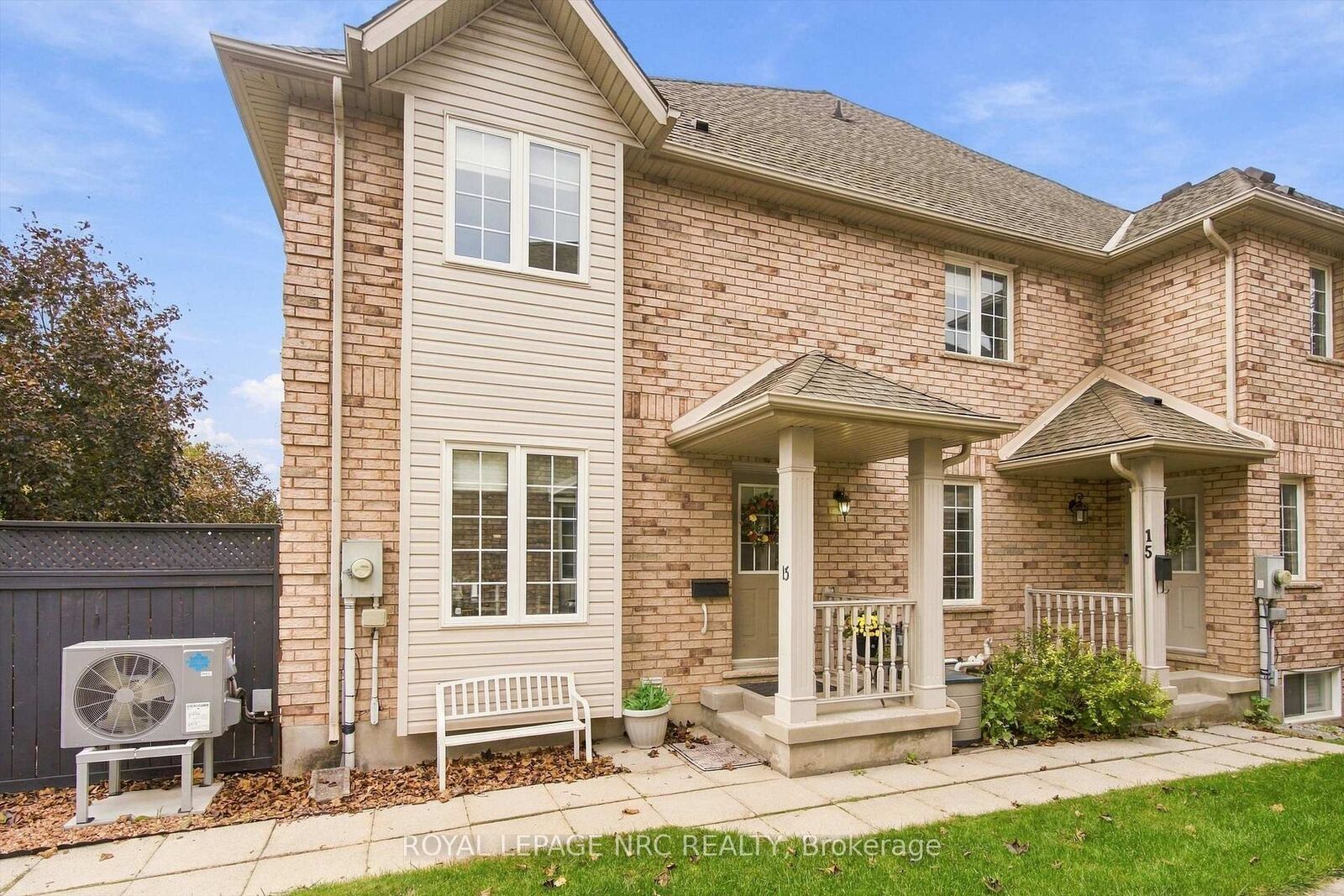 Property Photo:  13 Flynn Court  ON L2S 4E1 