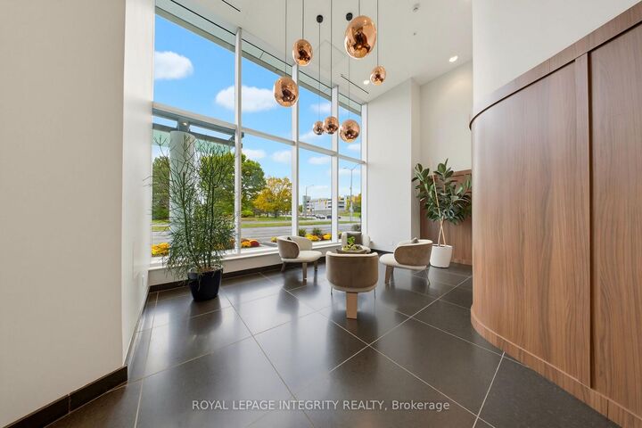 Property Photo:  805 Carling Avenue 4005  ON K1S 5W9 