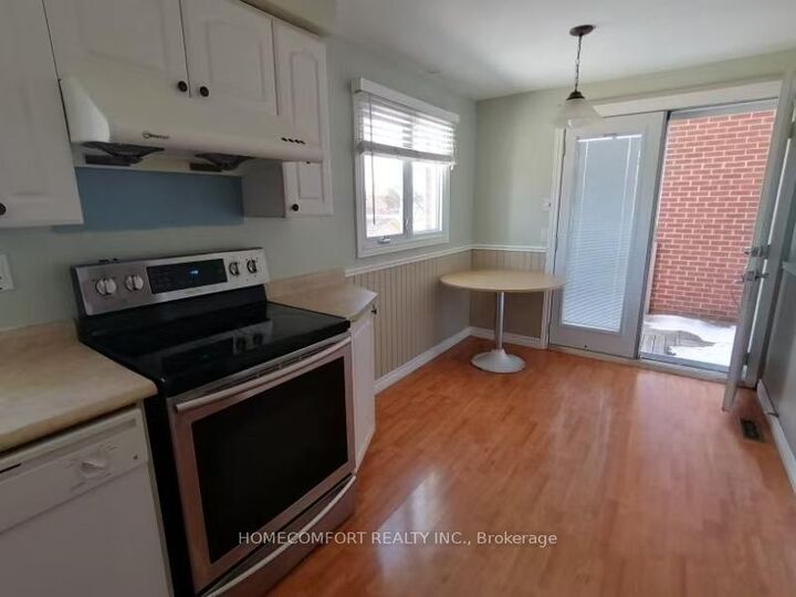 Property Photo:  68 Carondale Crescent  ON M1W 2B1 