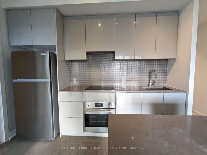 Property Photo:  7 Grenville Street 3012  ON M4Y 0E9 