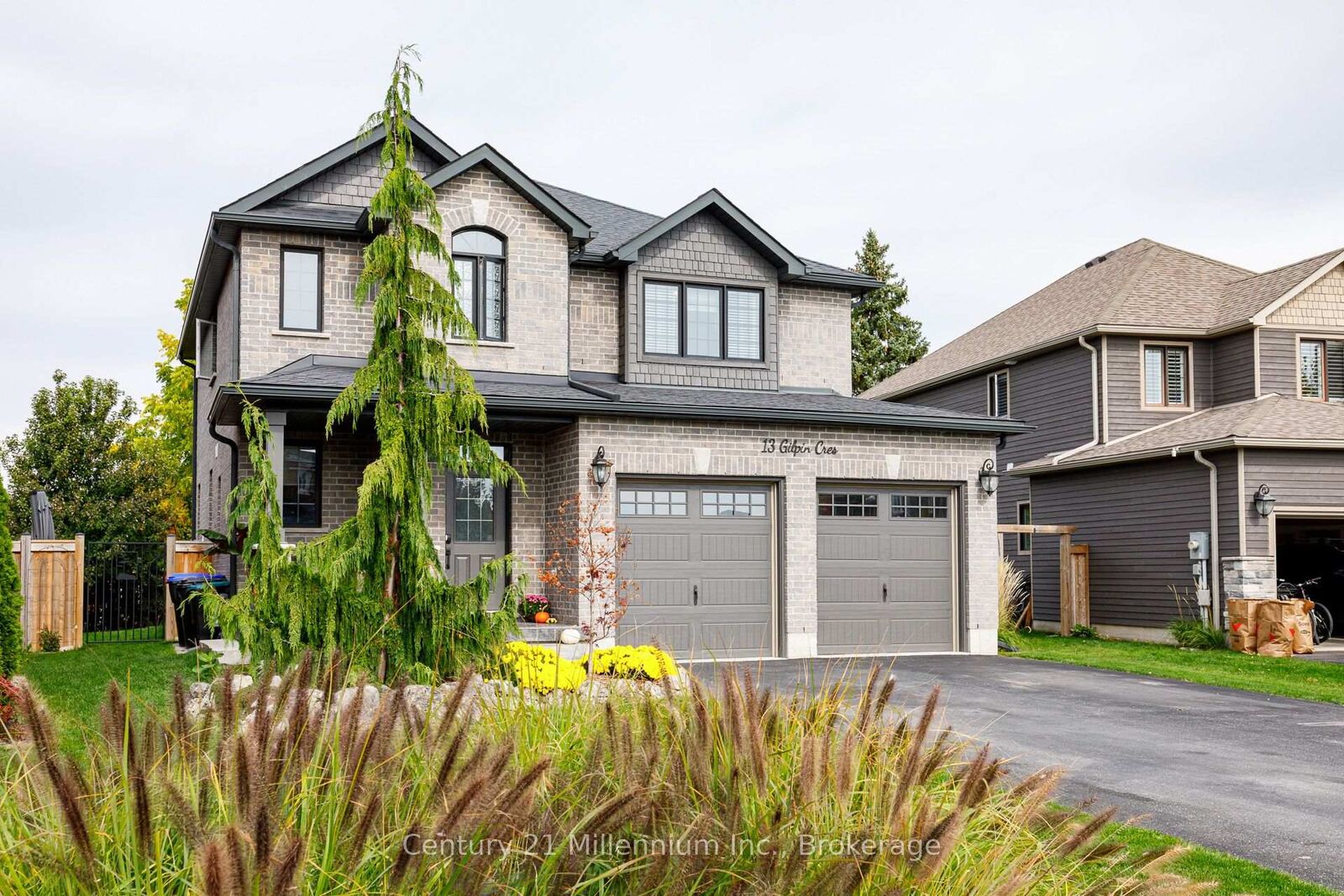 Photo de la propriété:  13 Gilpin Crescent  ON L9Y 0Z2 
