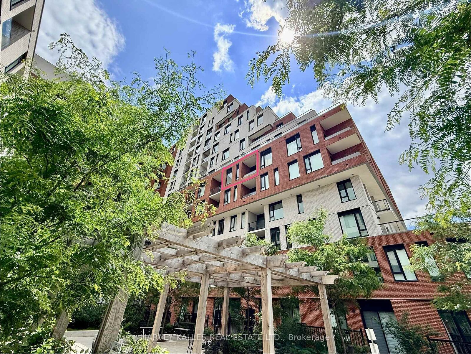 Property Photo:  3100 Keele Street 635  ON M3M 0E1 