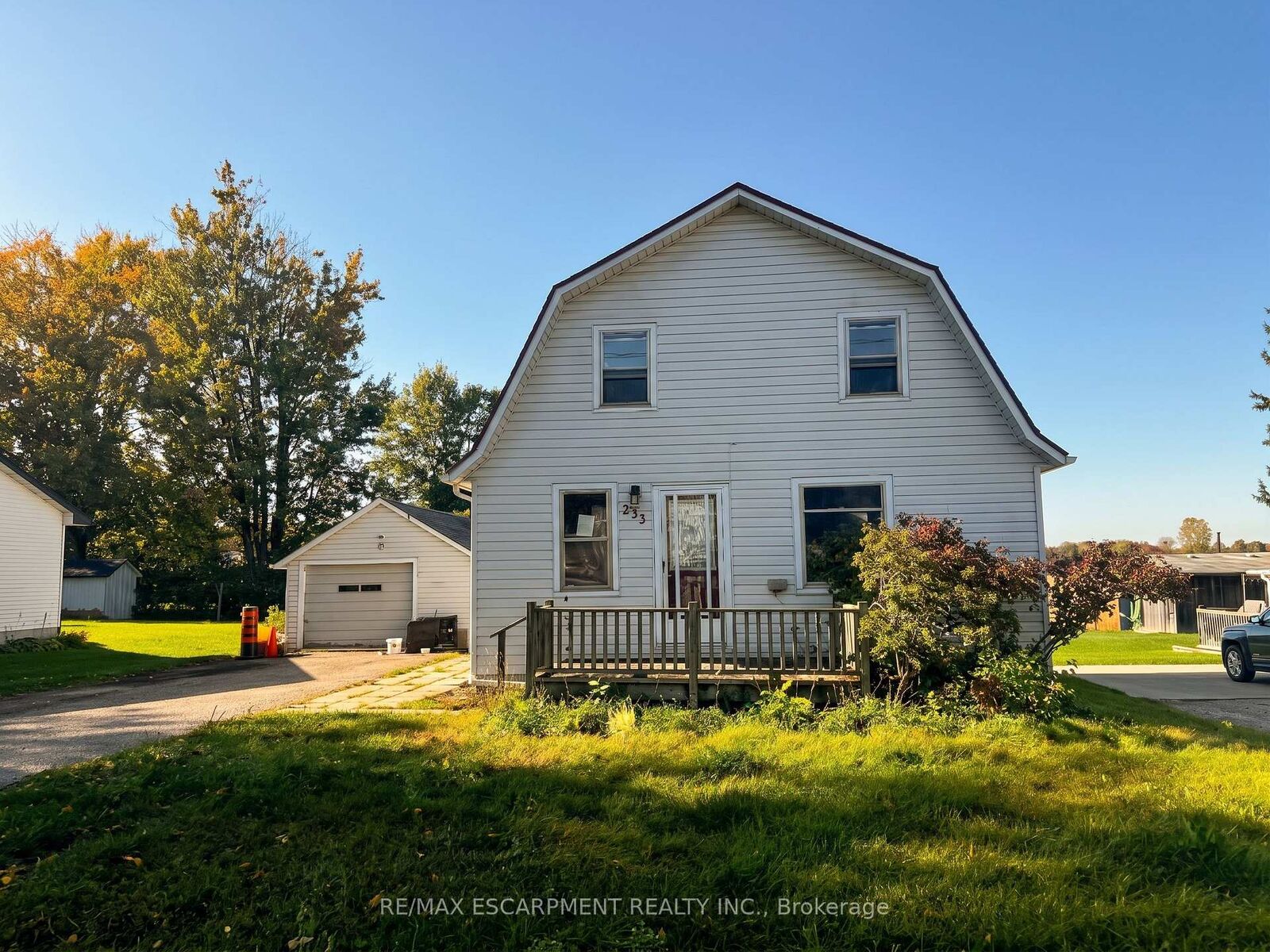 Property Photo:  233 Talbot Street  ON N0J 1E0 