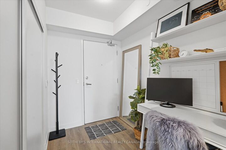 Property Photo:  195 Redpath Avenue 2307  ON M4P 0E4 