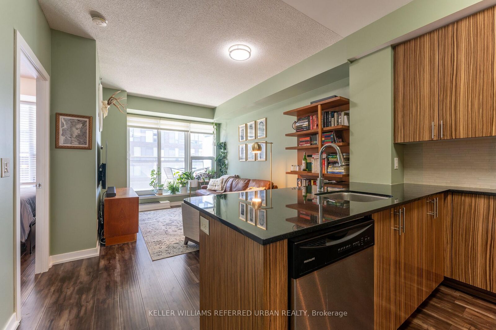 Property Photo:  225 Sackville Street 507  ON M5A 0B9 