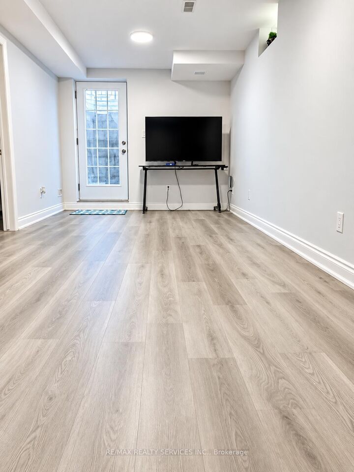 Property Photo: 25 Dale Meadows Road Basement ON L7A 4Z8
