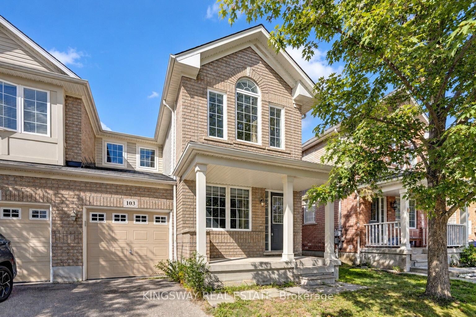 Property Photo:  103 Blackbird Circle  ON N3C 0A9 