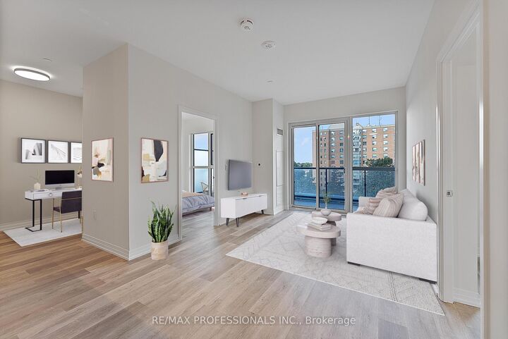 Property Photo:  15 Watergarden Drive 410  ON L5R 0H4 