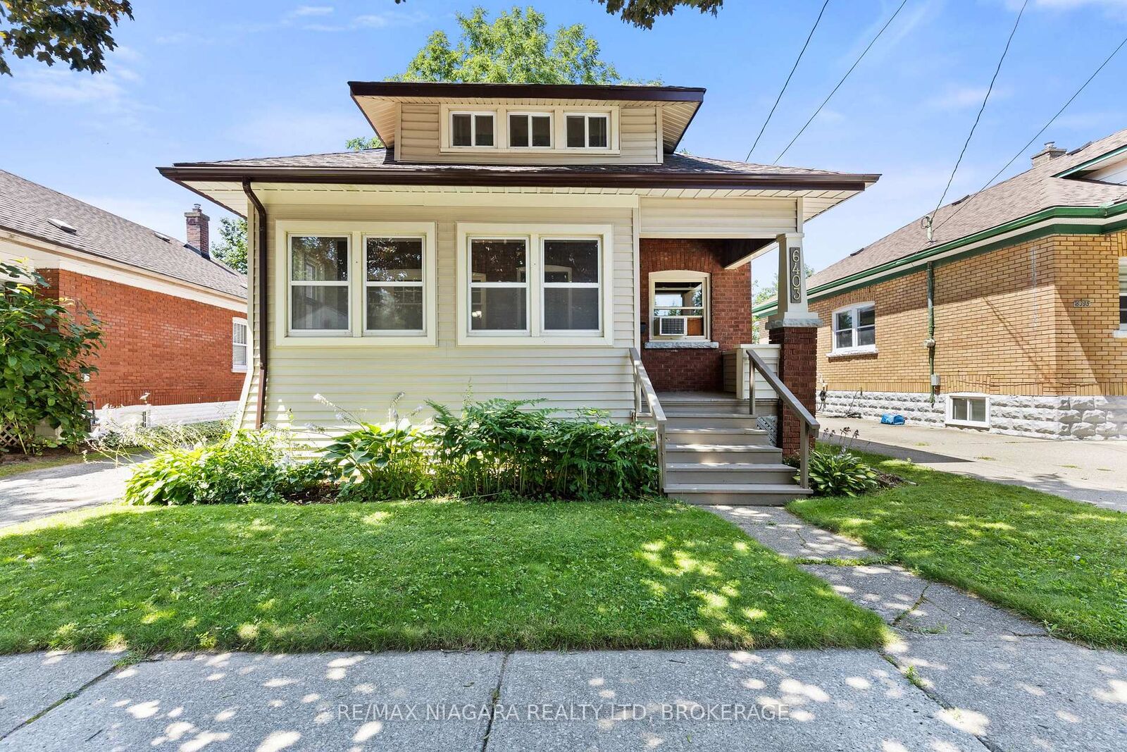 Property Photo:  6403 Locus Avenue  ON L2G 4K4 