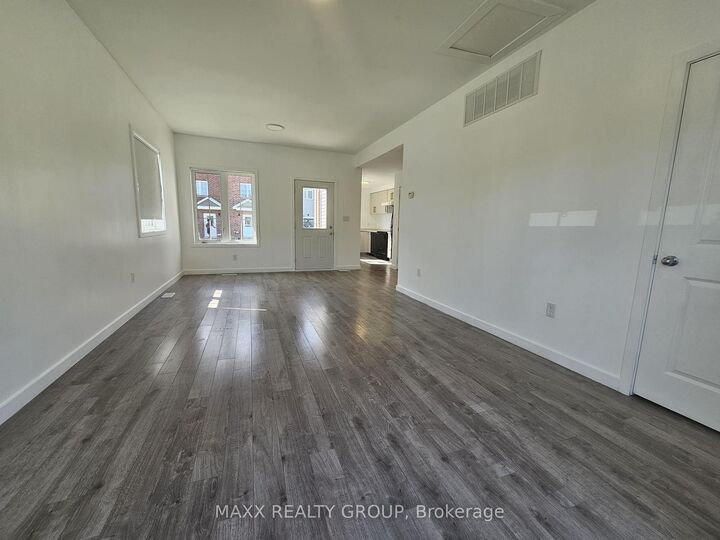 Property Photo:  122 Highriver Trail 36  ON L3C 0H6 