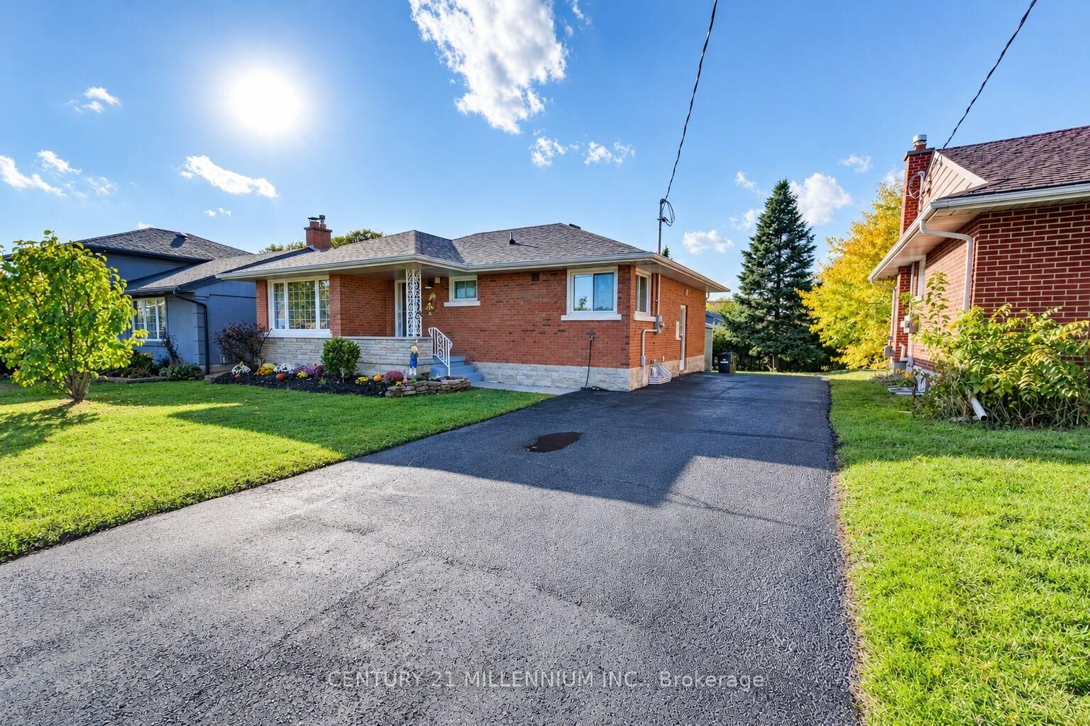 Property Photo:  46 Traynor Avenue  ON N2C 1V9 