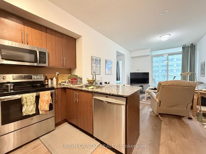 Property Photo:  65 Bremner Boulevard 1402  ON M5J 0A7 