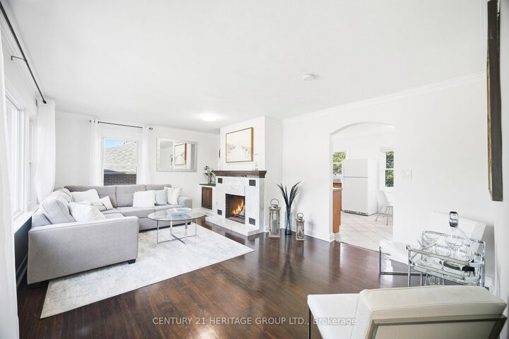 Property Photo:  29 George Street  ON L4E 2V8 