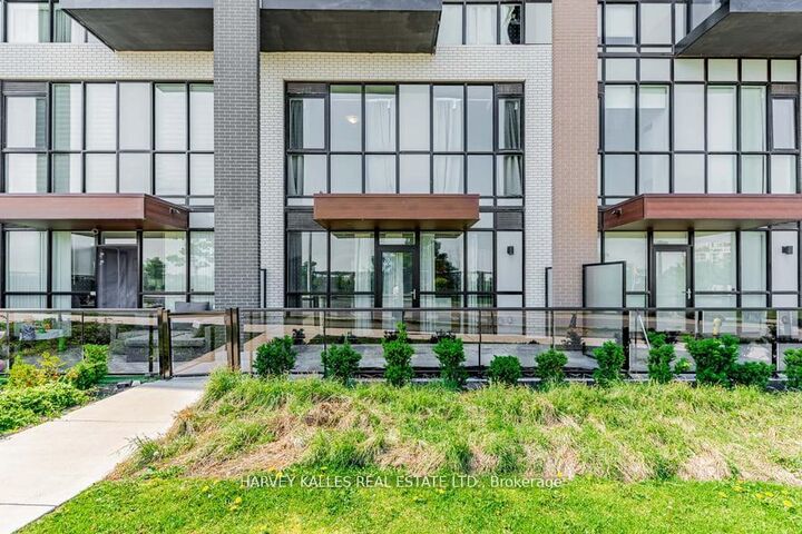 Property Photo: 60 George Butchart Drive 4 ON M3K 0E1