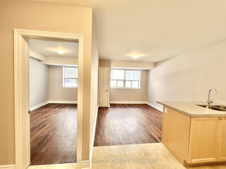Property Photo:  9 Thirty Third Street 106  ON M8W 3G7 