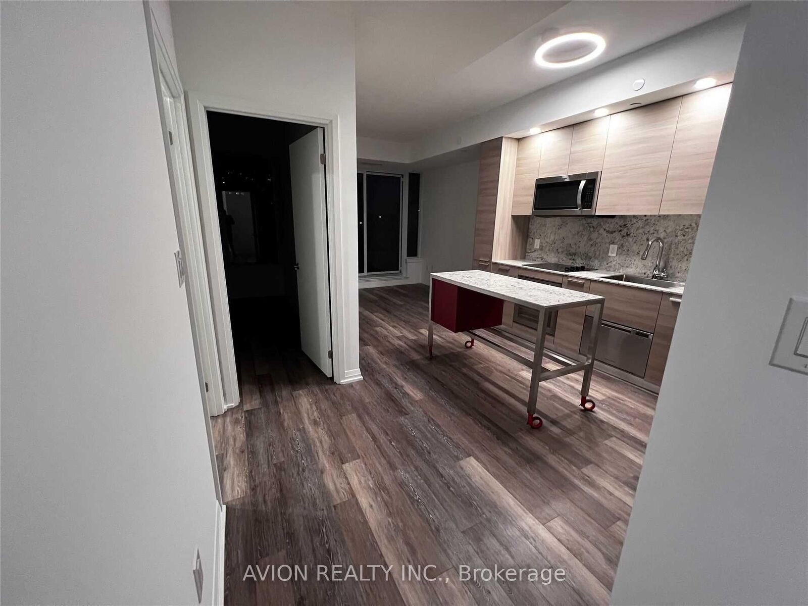 Property Photo:  75 Canterbury Place 517  ON M2N 0L2 