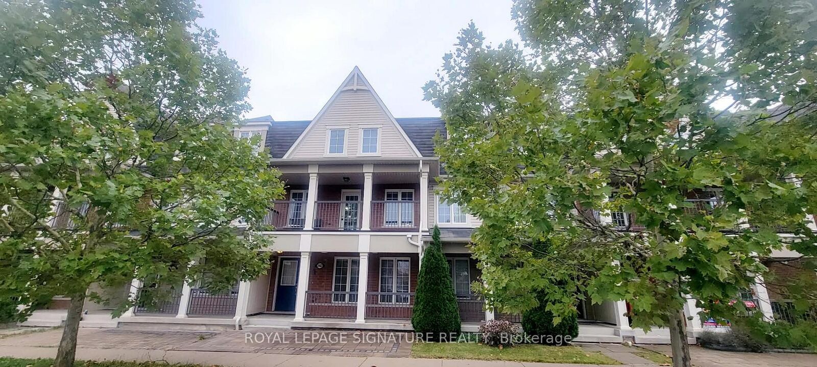 Property Photo:  2482 William Jackson Drive  ON L1X 0C3 