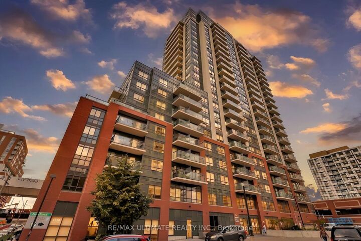 Property Photo:  1420 Dupont Street 1709  ON M6H 0C2 