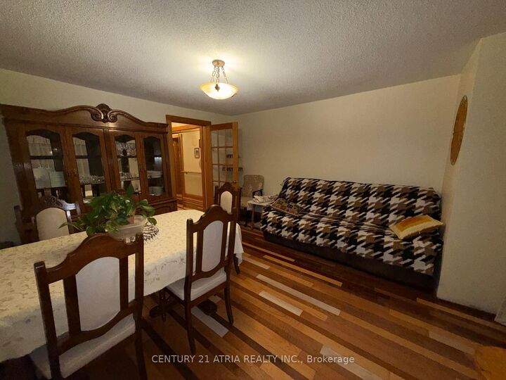 Property Photo:  74 Millicent Street  ON M6H 1W4 