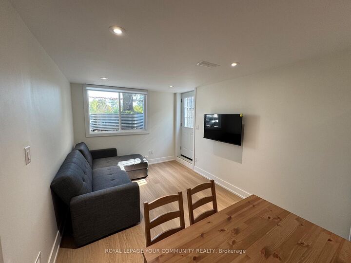 Property Photo:  145 Harrison Drive Lower 1  ON L3Y 4P5 