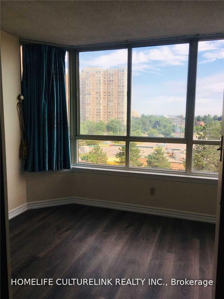Property Photo:  275 Bamburgh Circle 612  ON M1W 3X4 