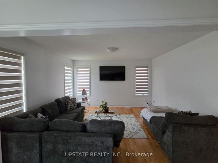 Property Photo:  25 Doc Lougheed Avenue  ON N0C 1B0 