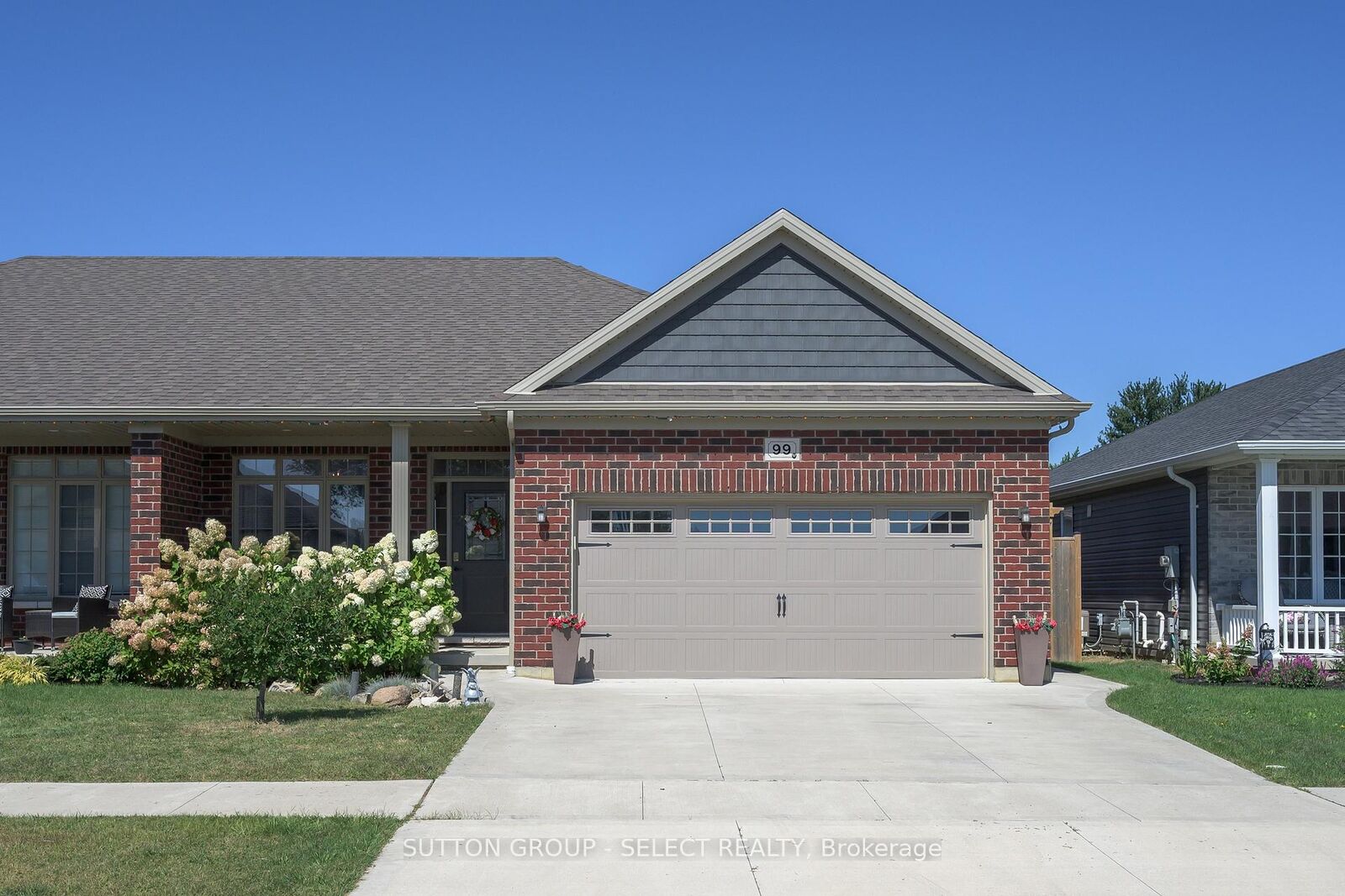 Property Photo:  99 Lanz Boulevard  ON N0P 1A0 