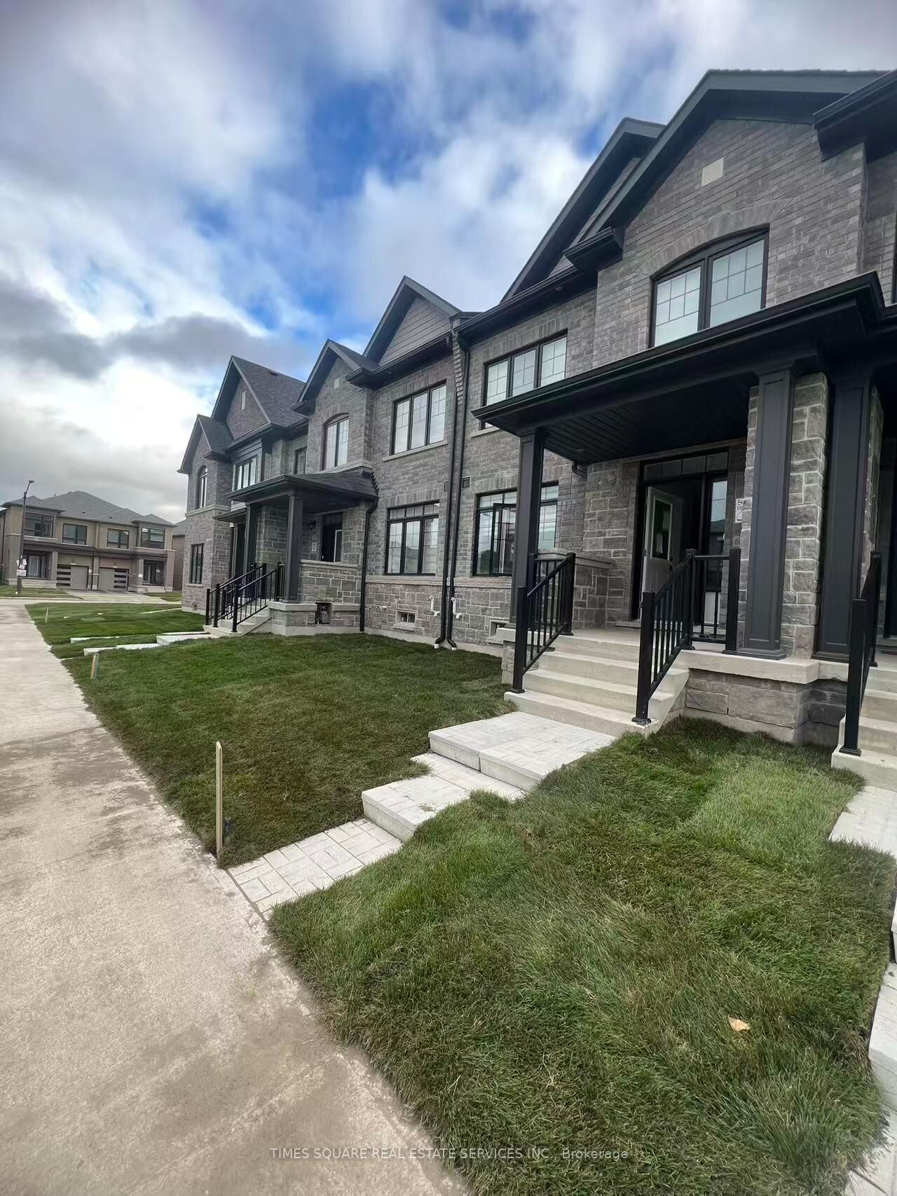 Property Photo:  8 O'Reilly Street  ON L1P 0N7 